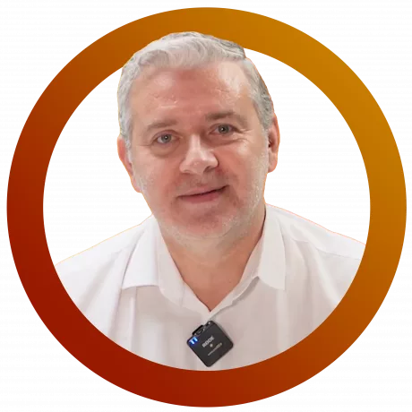 Expert en Stratégie Digitale & IA